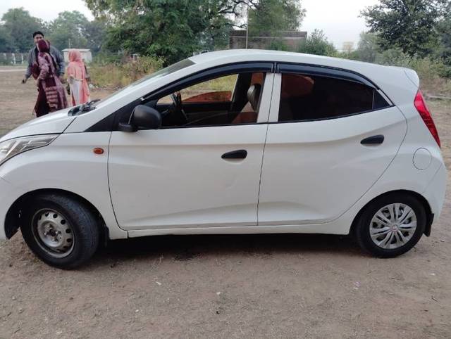 https://images10.gaadi.com/usedgaadi-sellcar/UsedCar/d56baed4a/f48d9623-a3db-48d2-a926-8879336d6eac.jpg?imwidth=6401
