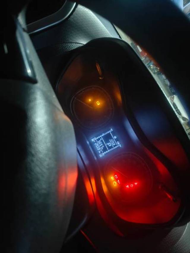 https://images10.gaadi.com/usedgaadi-sellcar/UsedCar/d56bcd44a/8b5b7a37-2de8-47d4-be47-ef24e20e7158.jpg?imwidth=6402