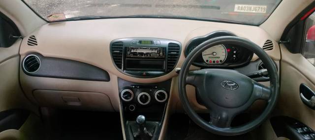 https://images10.gaadi.com/usedgaadi-sellcar/UsedCar/d56ea99fa/fb2e9221-6c56-4f89-a303-fc0534a96802.jpeg?imwidth=6402