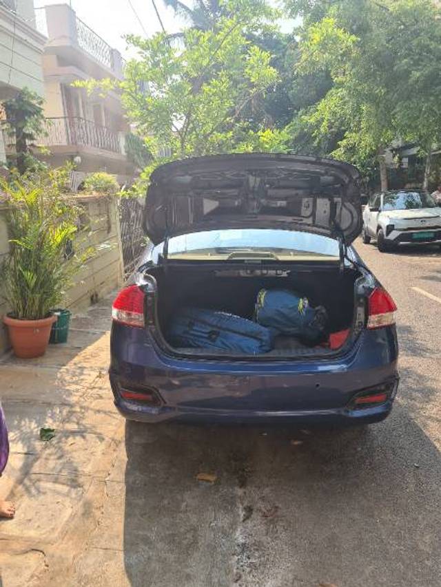 https://images10.gaadi.com/usedgaadi-sellcar/UsedCar/d5706eb8a/1a07ac0e-d90b-4c80-902a-e7e6f7458c07.jpg?imwidth=6401