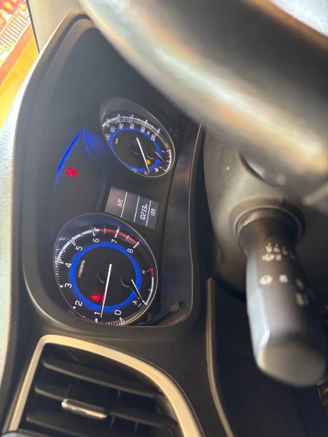 https://images10.gaadi.com/usedgaadi-sellcar/UsedCar/d571989da/93b31765-1e31-468b-a3a9-84e09be13144.jpeg?imwidth=6400