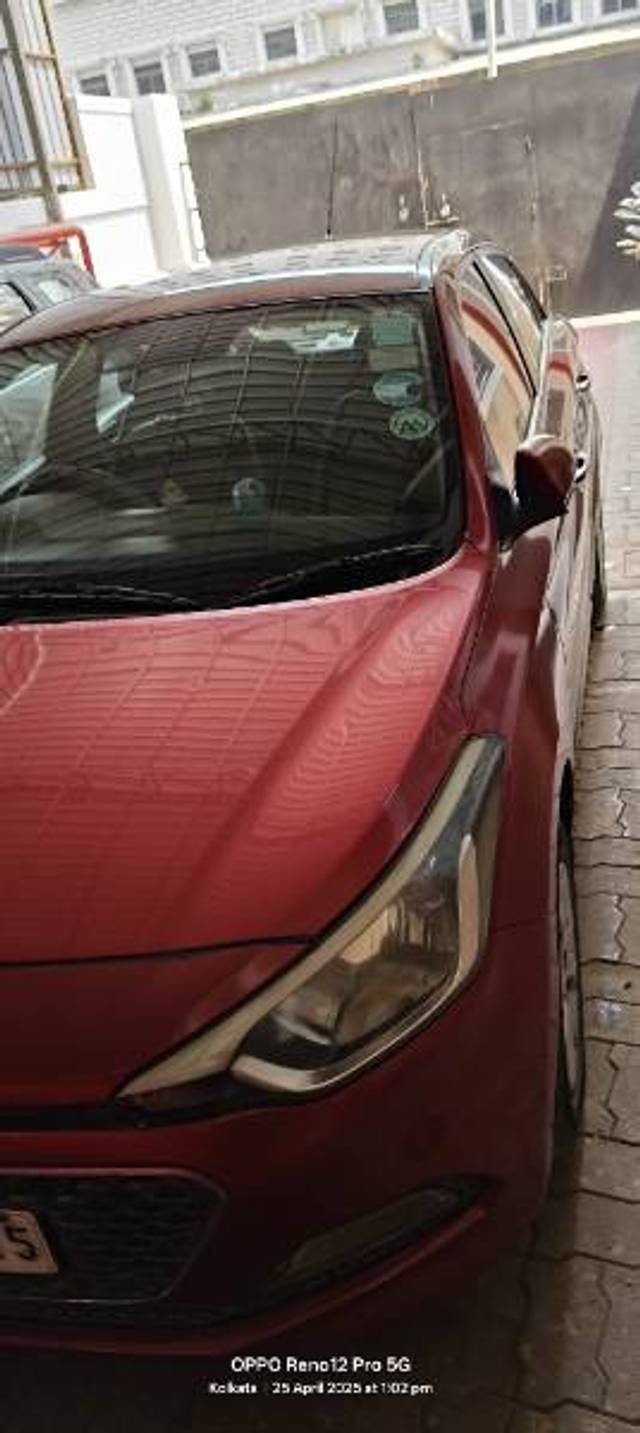 https://images10.gaadi.com/usedgaadi-sellcar/UsedCar/d5731d34a/f17a607b-ec08-4317-a842-4df961f52a9d.jpg?imwidth=6400