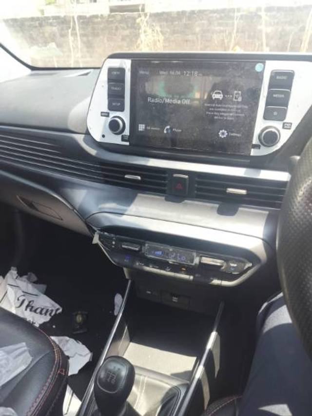 https://images10.gaadi.com/usedgaadi-sellcar/UsedCar/d576aab1a/93f199cb-aec3-4ee3-8314-ea394a8d3214.jpg?imwidth=6400