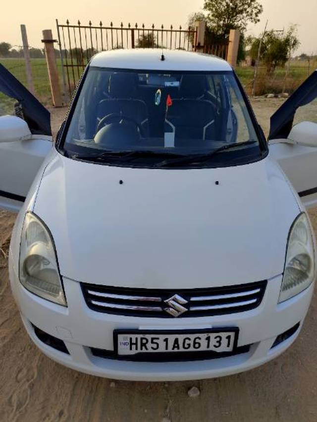 https://images10.gaadi.com/usedgaadi-sellcar/UsedCar/d5793777a/52c81393-e650-4330-a0a5-7245f6ed4665.jpg?imwidth=6400