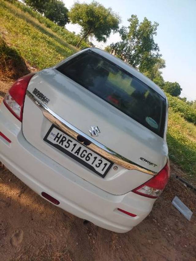 https://images10.gaadi.com/usedgaadi-sellcar/UsedCar/d5793777a/69eeb1d9-1e71-4cb2-bb39-4fbc9f108f18.jpg?imwidth=6402
