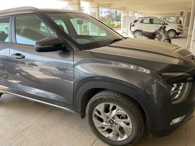 https://images10.gaadi.com/usedgaadi-sellcar/UsedCar/d57b574aa/5f1281b0-791f-44a0-bdde-aee6ee502414.jpeg?imwidth=6401
