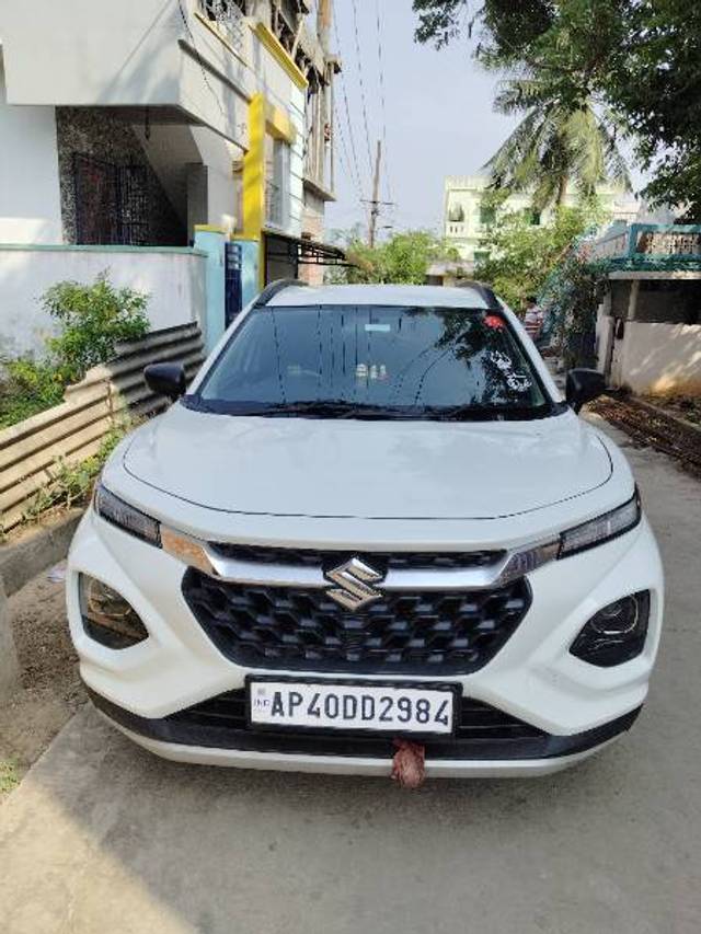 https://images10.gaadi.com/usedgaadi-sellcar/UsedCar/d57c7fa2a/7eb88ab2-16a1-4eae-9443-2856f780aabc.jpg?imwidth=6400