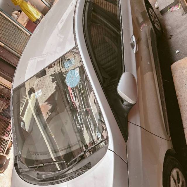 https://images10.gaadi.com/usedgaadi-sellcar/UsedCar/d57d1144a/354e5a69-479a-4b35-9ba0-9e77ae848f51.jpg?imwidth=6401