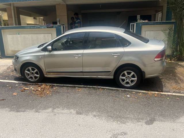 https://images10.gaadi.com/usedgaadi-sellcar/UsedCar/d57f2920a/5ca1a60a-9cfd-40e0-9b61-b672fc134037.jpg?imwidth=6401