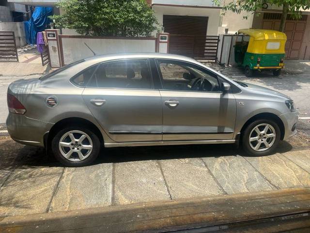 https://images10.gaadi.com/usedgaadi-sellcar/UsedCar/d57f2920a/9affe14a-b6ff-4dbe-a610-1eb219bce64a.jpg?imwidth=6400