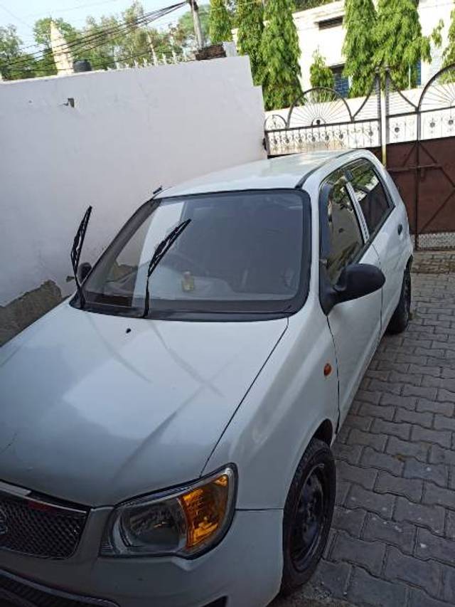 https://images10.gaadi.com/usedgaadi-sellcar/UsedCar/d57f8f40-98f0-48f5-8cc1-f0628635a241/cf9cb81d-18d2-4784-8d61-3441a129ed44.jpg?imwidth=6400