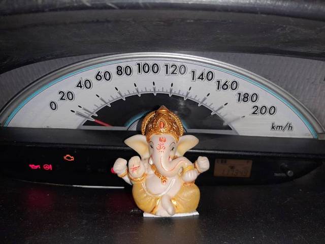 https://images10.gaadi.com/usedgaadi-sellcar/UsedCar/d5829b3ca/d99e2936-25cf-4041-b30b-181582bd55a9.jpeg?imwidth=6401