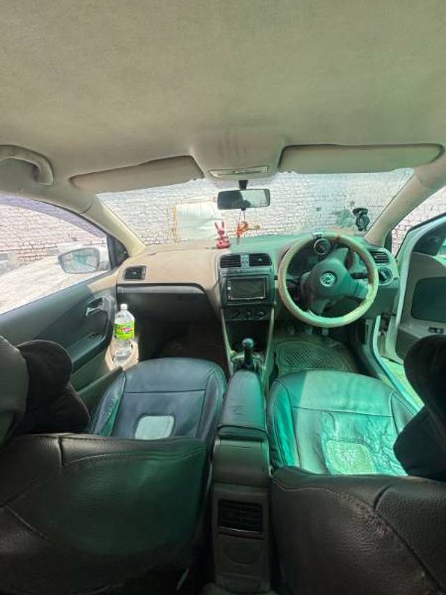 https://images10.gaadi.com/usedgaadi-sellcar/UsedCar/d5830558a/0a100484-eb8d-4646-8508-ca6bb0dfe86a.jpg?imwidth=6401