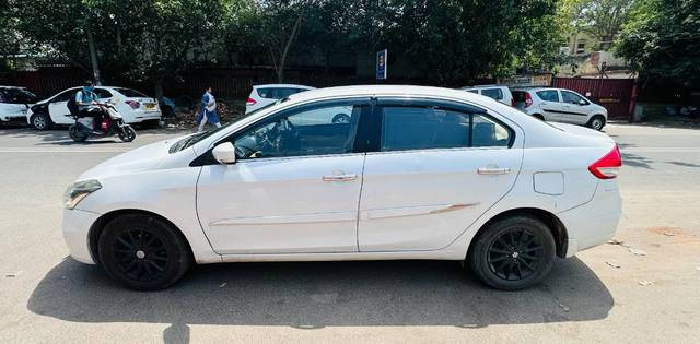 https://images10.gaadi.com/usedgaadi-sellcar/UsedCar/d58320bfa/933969df-a2a5-4a33-98bb-6fe0df7640b2.jpeg?imwidth=6402