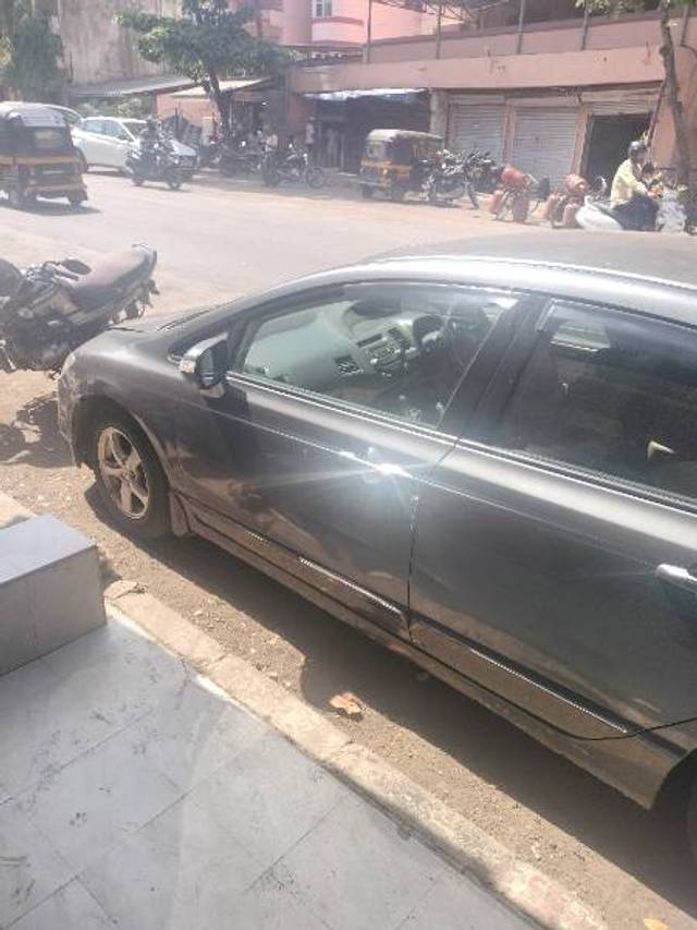 https://images10.gaadi.com/usedgaadi-sellcar/UsedCar/d5847ab6a/bb732fc0-1049-4be1-8eed-cdd48fb247ff.jpg?imwidth=6401