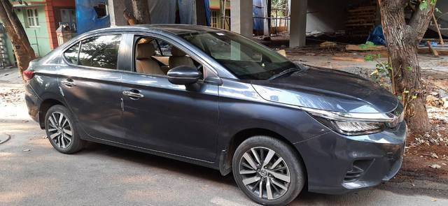 https://images10.gaadi.com/usedgaadi-sellcar/UsedCar/d584bb02a/121d9667-4e8f-46e9-8f7e-63365434d3e7.jpg?imwidth=6400