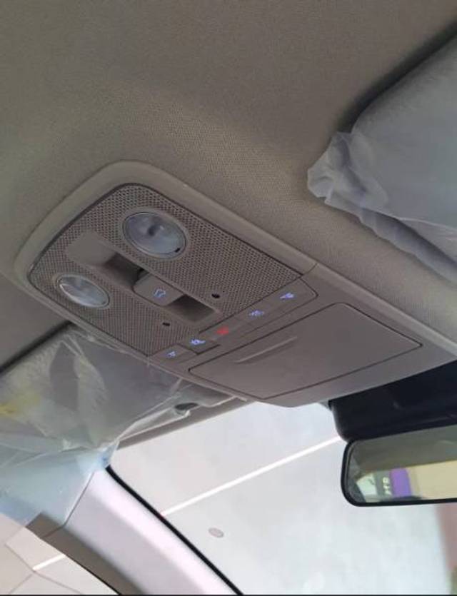 https://images10.gaadi.com/usedgaadi-sellcar/UsedCar/d58587c4a/fd2fb9a9-c46a-479e-90b8-796c9c2995be.jpg?imwidth=6401