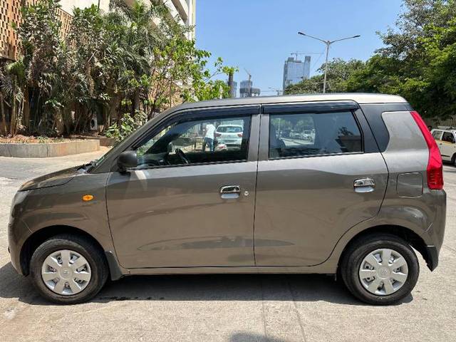 https://images10.gaadi.com/usedgaadi-sellcar/UsedCar/d58a51a0a/24fbf0fa-32eb-44e4-8aea-b6e670876b06.jpeg?imwidth=6402
