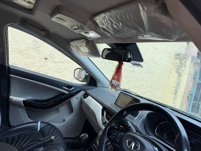 https://images10.gaadi.com/usedgaadi-sellcar/UsedCar/d58bba7fa/0b40adcf-aca2-4e28-ac91-8091f40fe941.jpg?imwidth=6402