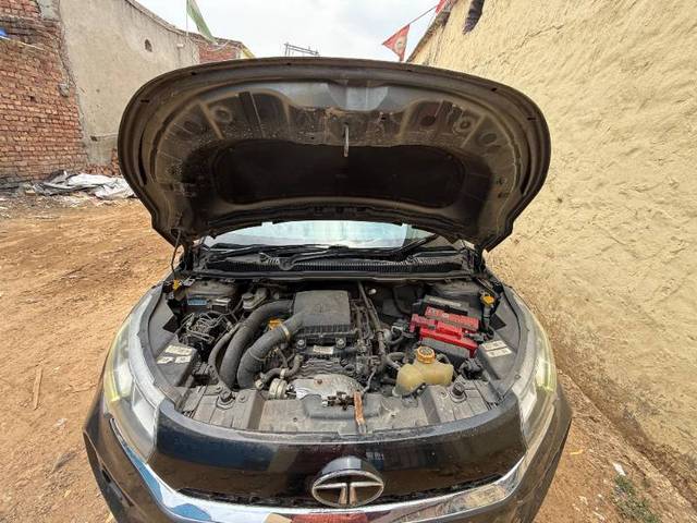 https://images10.gaadi.com/usedgaadi-sellcar/UsedCar/d58bba7fa/353c8c2e-4e50-4418-b884-e265c6086eb4.jpg?imwidth=6401