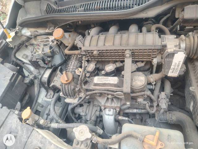 https://images10.gaadi.com/usedgaadi-sellcar/UsedCar/d58dd171a/a9aa2ecd-0af7-490b-b677-4704746287cb.jpg?imwidth=6401