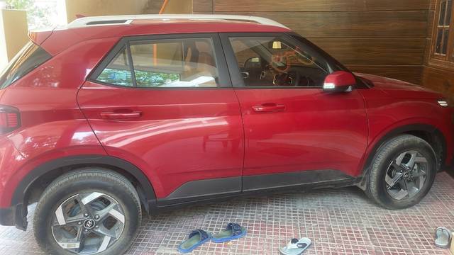 https://images10.gaadi.com/usedgaadi-sellcar/UsedCar/d58edeaba/4f00f4a7-55d9-43ba-93d1-dffbef34cefc.jpeg?imwidth=6402