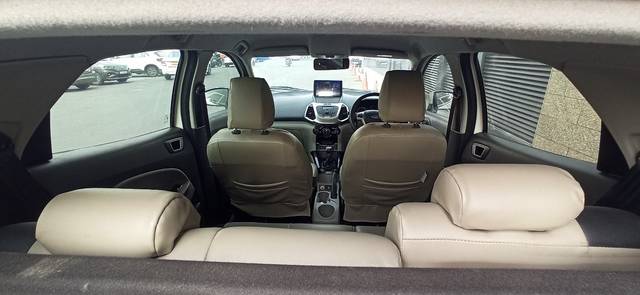 https://images10.gaadi.com/usedgaadi-sellcar/UsedCar/d58f434ba/e7f2af10-2d3b-4d46-a8f2-5cde55484848.jpeg?imwidth=6400