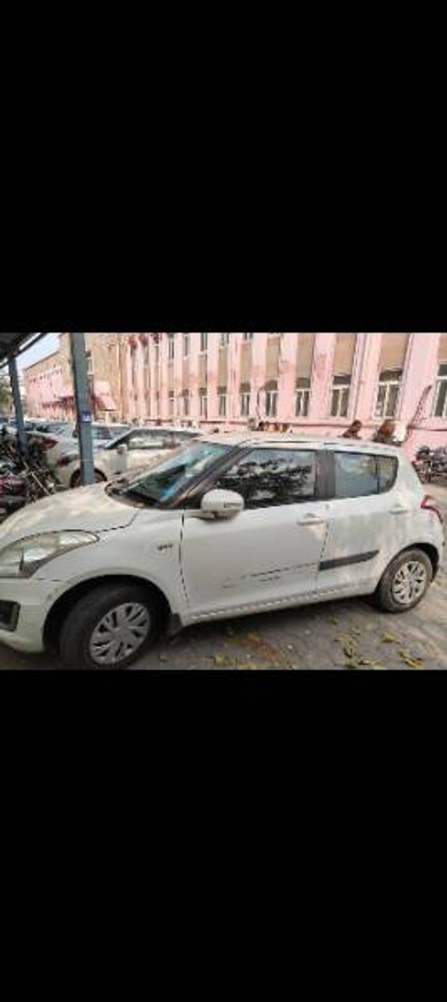 https://images10.gaadi.com/usedgaadi-sellcar/UsedCar/d58fdb2da/9db106f3-1923-4239-b4d9-a3a801b3e3e9.jpg?imwidth=6402