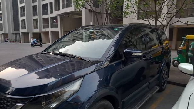 https://images10.gaadi.com/usedgaadi-sellcar/UsedCar/d590b11ea/b814088c-f577-41fb-b0aa-e8ff8cfe88d6.jpg?imwidth=6402