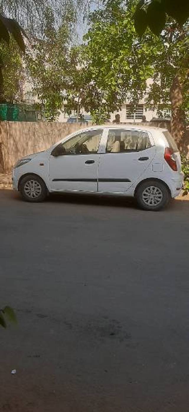 https://images10.gaadi.com/usedgaadi-sellcar/UsedCar/d5937cc4a/1bfb98ef-b6b2-469a-818b-a16a053e3cb5.jpg?imwidth=6401
