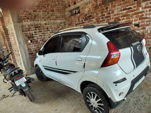 https://images10.gaadi.com/usedgaadi-sellcar/UsedCar/d5948282a/e78dfb53-1c0f-48cd-a154-9e46bbc246ef.jpg?imwidth=6400