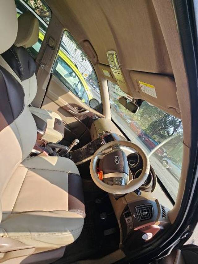 https://images10.gaadi.com/usedgaadi-sellcar/UsedCar/d59678b0a/ce8037ce-d55c-439a-9e4d-665d4e056d8e.jpg?imwidth=6400
