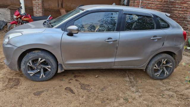 https://images10.gaadi.com/usedgaadi-sellcar/UsedCar/d596d764a/2aa92506-967a-4f72-addc-4048451191b0.jpg?imwidth=6402