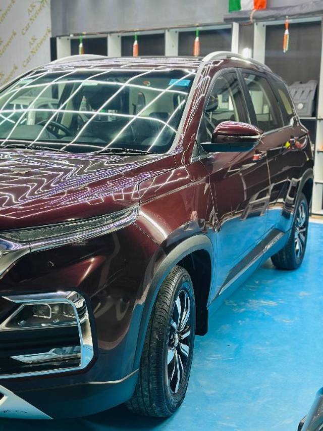 https://images10.gaadi.com/usedgaadi-sellcar/UsedCar/d598e109a/12c2a12d-5bb4-403c-b5a5-5076505d98af.jpeg?imwidth=6402