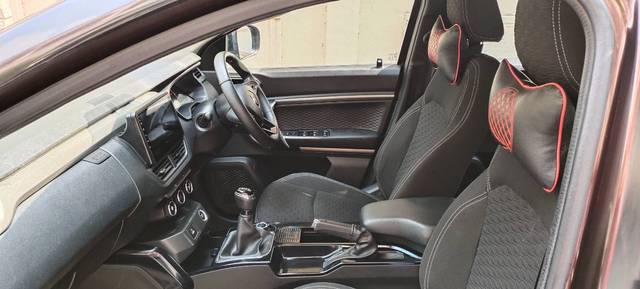 https://images10.gaadi.com/usedgaadi-sellcar/UsedCar/d599ed22a/6578ba07-bdc4-4ea7-91bb-16b640100200.jpg?imwidth=6402