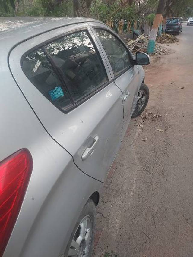 https://images10.gaadi.com/usedgaadi-sellcar/UsedCar/d59a0163a/4a956fd9-ec55-4580-8ae7-2940b17f6e07.jpg?imwidth=6401