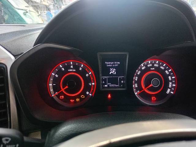 https://images10.gaadi.com/usedgaadi-sellcar/UsedCar/d59c271fa/bc74e9b8-88f7-4591-818b-ab9988599f74.jpg?imwidth=6401