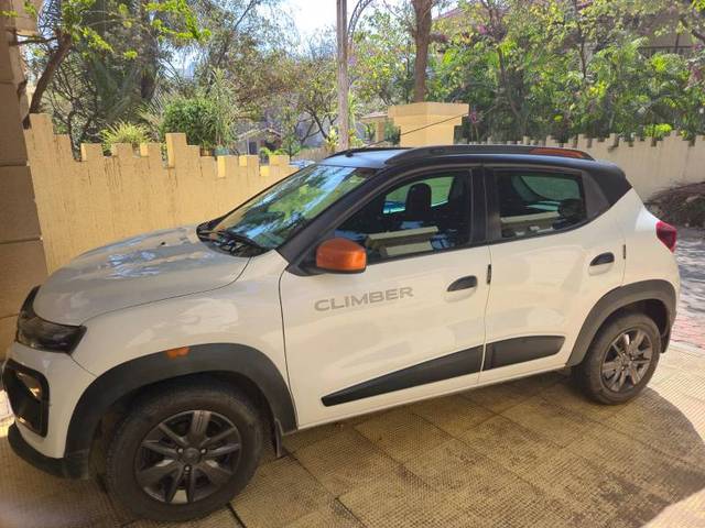 https://images10.gaadi.com/usedgaadi-sellcar/UsedCar/d59e12b7a/10c84432-57da-4083-9e5f-e8c9cdc7baed.jpg?imwidth=6402