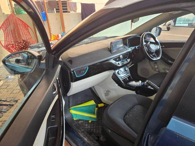 https://images10.gaadi.com/usedgaadi-sellcar/UsedCar/d59e3fa5a/fe809c36-9297-4903-aa76-f67a27d22880.jpg?imwidth=6402