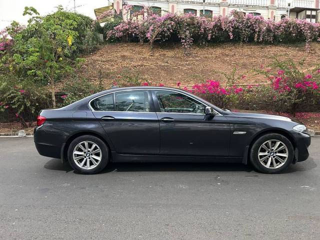 https://images10.gaadi.com/usedgaadi-sellcar/UsedCar/d59ec211a/7742618d-7d19-4e42-8383-39b9982c1217.jpg?imwidth=6401