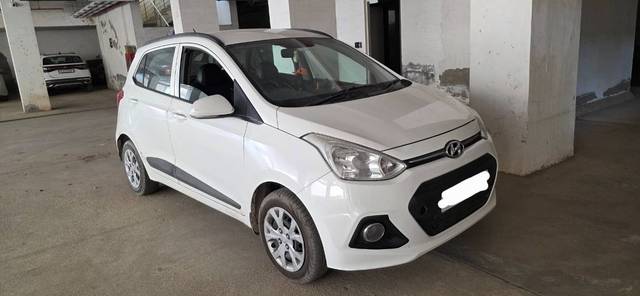 https://images10.gaadi.com/usedgaadi-sellcar/UsedCar/d5a1335fa/a99dbf23-9828-4e41-a62e-e530f1025cb5.jpg?imwidth=6400
