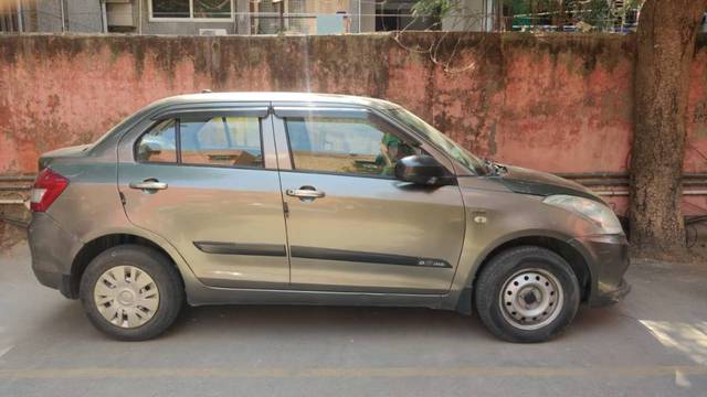 https://images10.gaadi.com/usedgaadi-sellcar/UsedCar/d5a13627a/62dd8d3e-e5ae-42d2-b865-806bf94c3878.jpg?imwidth=6401