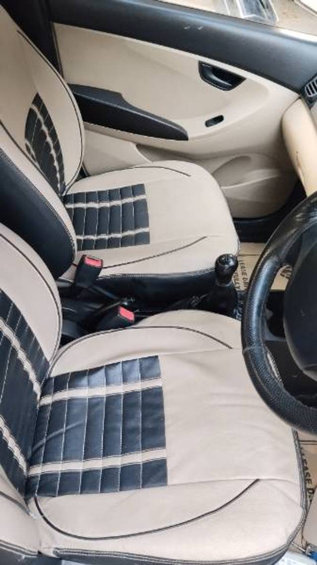 https://images10.gaadi.com/usedgaadi-sellcar/UsedCar/d5a4480fa/373bbf29-e9b3-44c3-ac35-dd9e98763df4.jpg?imwidth=6402