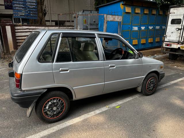 https://images10.gaadi.com/usedgaadi-sellcar/UsedCar/d5a5bb61a/f69ec73d-78a6-4875-8c27-a22a6b484ed2.jpeg?imwidth=6401