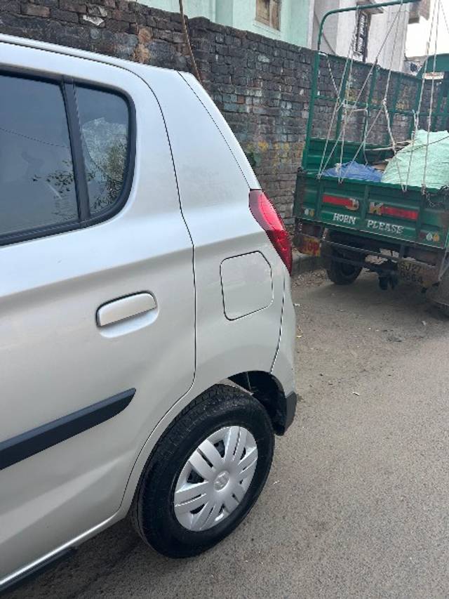 https://images10.gaadi.com/usedgaadi-sellcar/UsedCar/d5a8cc45a/bd38aa71-9200-4c97-bfb1-1e4c74ff8edf.jpeg?imwidth=6402