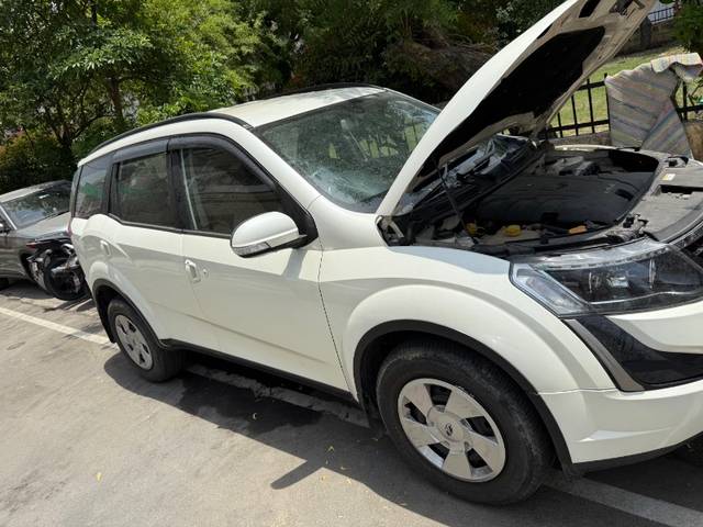 https://images10.gaadi.com/usedgaadi-sellcar/UsedCar/d5a8ddcfa/0fb91482-15ef-465b-924c-39b44037d0b1.jpeg?imwidth=6400