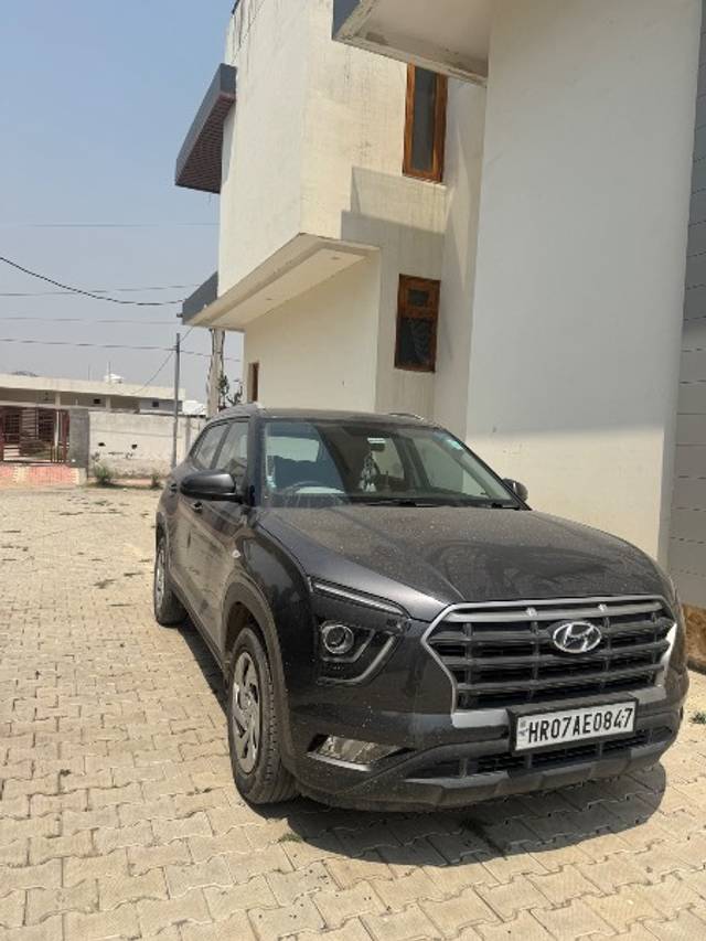 https://images10.gaadi.com/usedgaadi-sellcar/UsedCar/d5ac081ba/0300599d-dd67-4731-b9bb-467bda56c35c.jpeg?imwidth=6400