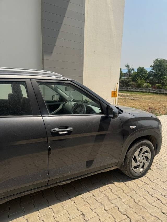 https://images10.gaadi.com/usedgaadi-sellcar/UsedCar/d5ac081ba/06683292-65b7-4a6c-b401-cbd07dee01c9.jpeg?imwidth=6402