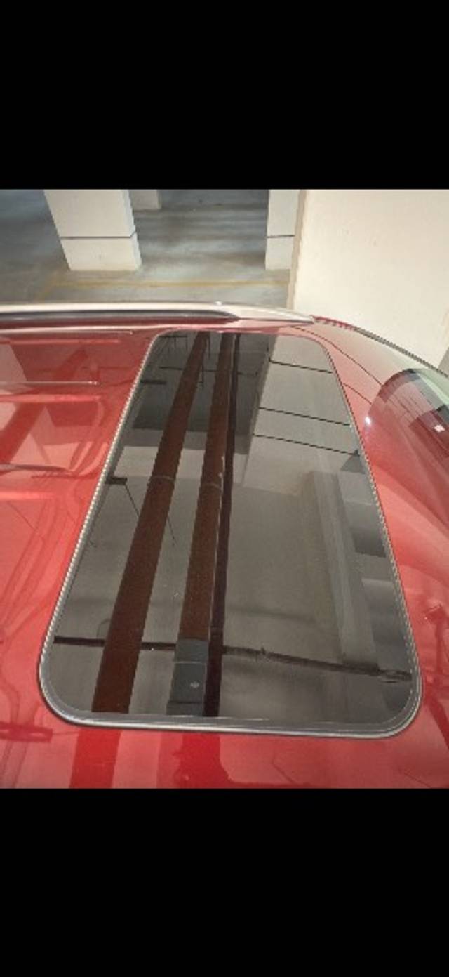 https://images10.gaadi.com/usedgaadi-sellcar/UsedCar/d5ad00eca/e154dd7c-f54a-4b8b-933d-353167ce8567.png?imwidth=6402