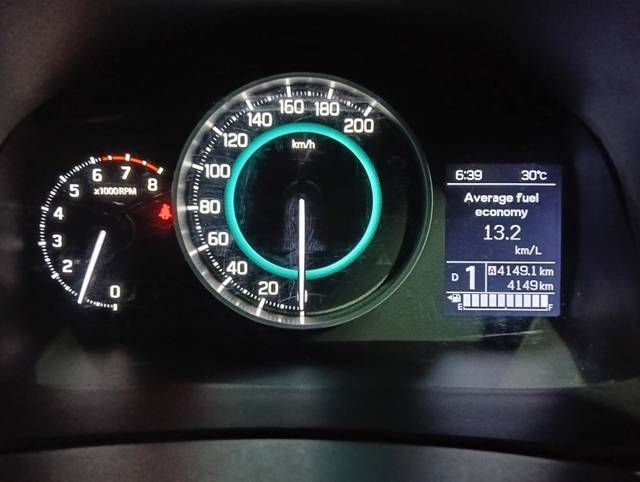 https://images10.gaadi.com/usedgaadi-sellcar/UsedCar/d5ae40bea/f2744ef0-144d-47d5-9ca9-411e981109ef.jpeg?imwidth=6402